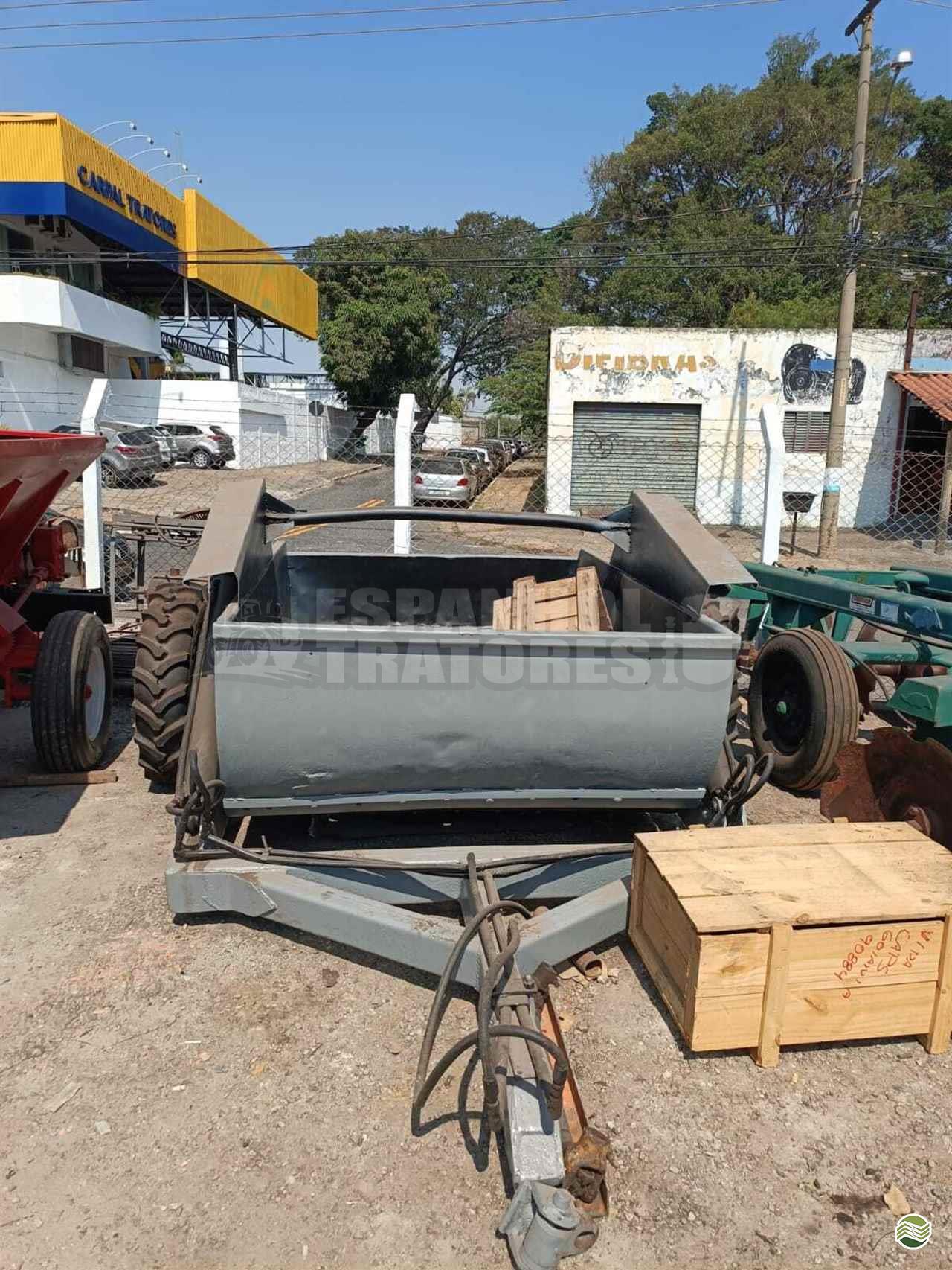 IMPLEMENTOS AGRICOLAS SCRAPER SCRAPER 3 METROS Espanhol Tratores GOIANIA GOIAS GO